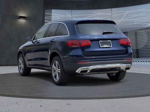 Certified 2022 Mercedes-Benz GLC 300 4MATIC image 3