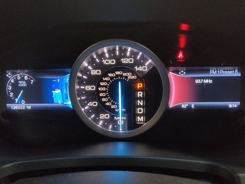 Used 2015 Ford Explorer XLT w/ Equipment Group 202A image 23