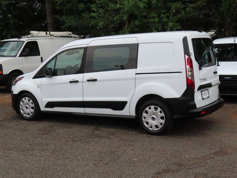 Used 2022 Ford Transit Connect XL FWD image 3