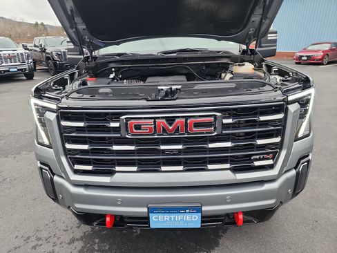 Certified 2024 GMC Sierra 2500 AT4 w/ AT4 Preferred Package image 40
