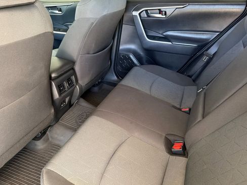 Used 2024 Toyota RAV4 XLE AWD/4WD image 4