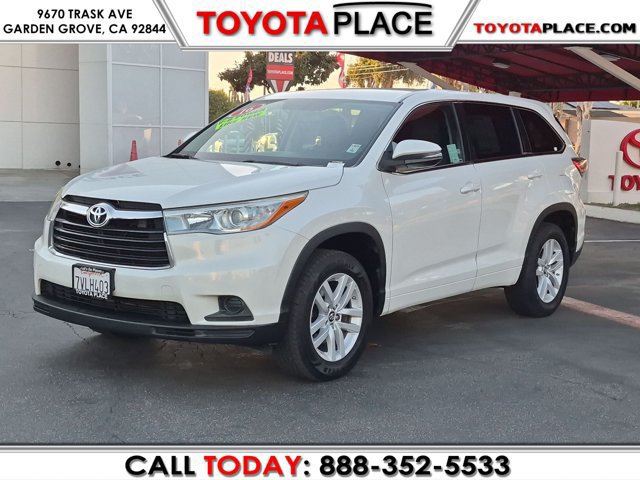 Used 2016 Toyota Highlander LE FWD image 1