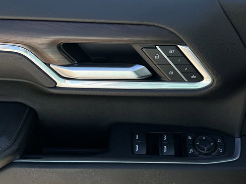 Used 2023 GMC Sierra 1500 SLT w/ SLT Premium Package image 24