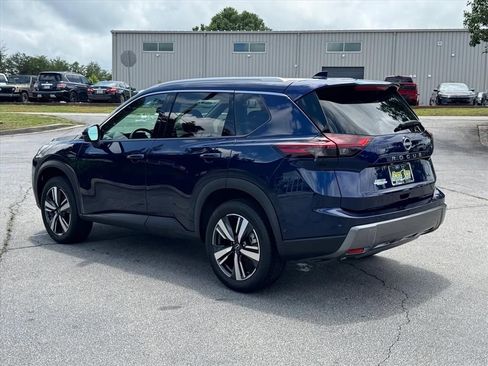 Certified 2026 Nissan Rogue SL FWD image 5