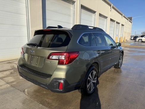 Used 2018 Subaru Outback 2.5i Limited image 6