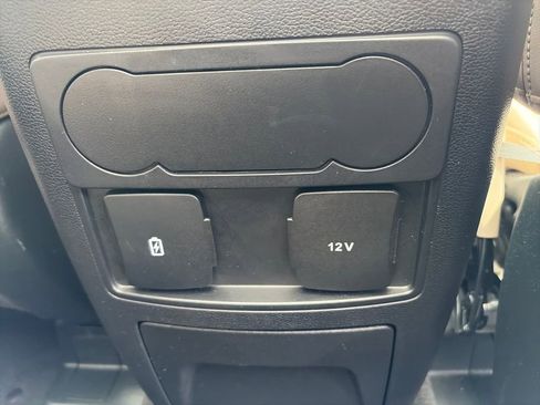 Used 2024 Ford Explorer XLT w/ Equipment Group 202A image 34