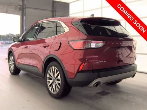 Used 2020 Ford Escape Titanium w/ Titanium Premium Package 2.0 AWD/4WD image 3