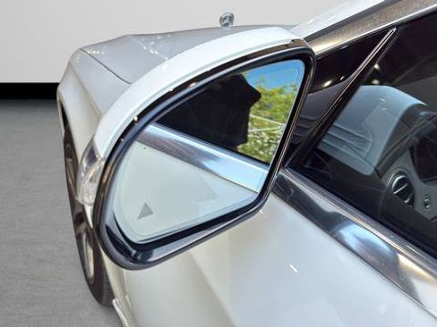 Used 2016 Mercedes-Benz S 550 4MATIC Sedan image 31