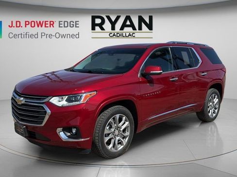 Certified 2021 Chevrolet Traverse Premier AWD/4WD image 1