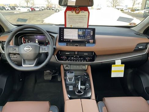 New 2026 Nissan Rogue Platinum w/ Tech Package image 11
