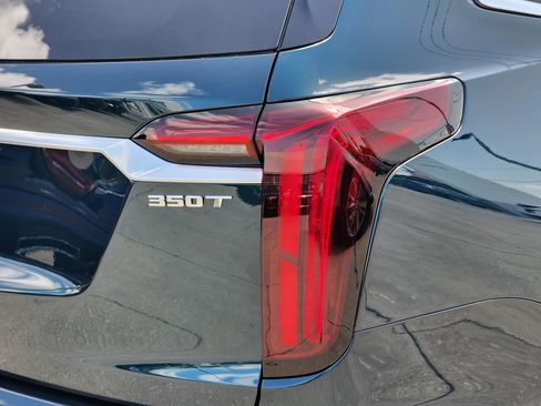 New 2025 Cadillac XT6 Luxury image 10