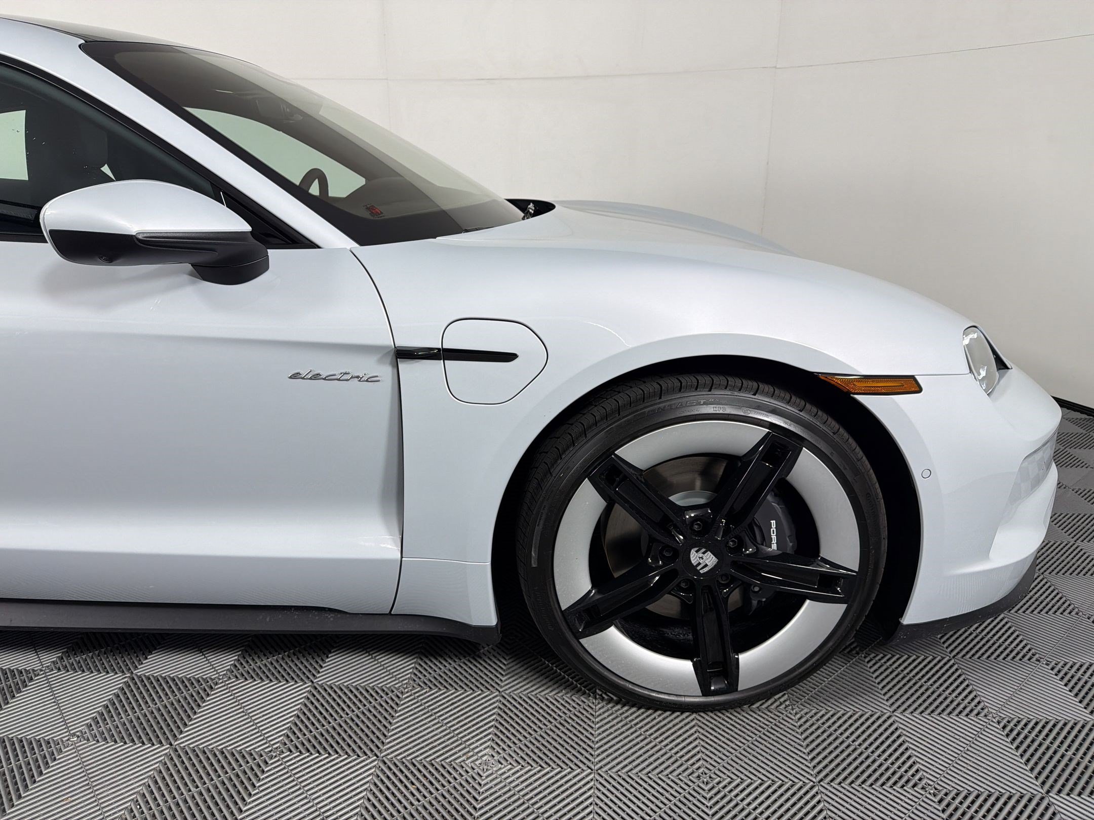 Used 2026 Porsche Taycan AWD/4WD image 12