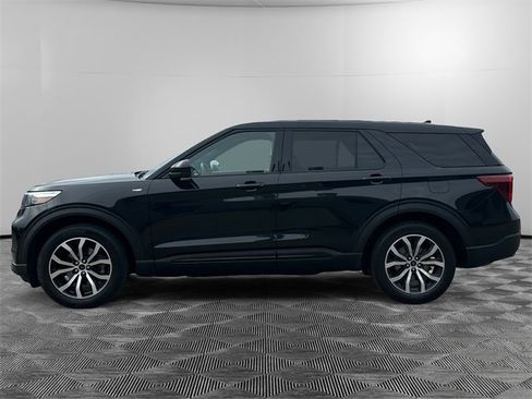 Used 2022 Ford Explorer ST-Line image 2