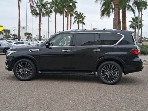 Used 2024 INFINITI QX80 Sensory image 3
