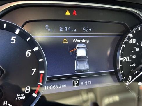 Used 2023 Nissan Frontier SV w/ SV Convenience Package image 14