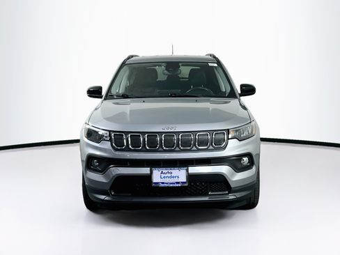 Used 2022 Jeep Compass Latitude w/ Convenience Group AWD/4WD image 2
