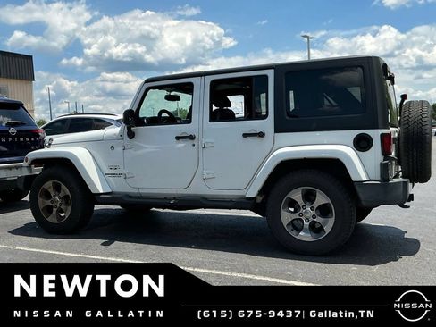 Used 2016 Jeep Wrangler Unlimited Sahara AWD/4WD image 7
