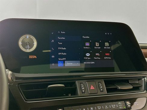 Used 2024 Lexus ES 350 w/ Premium Package image 17