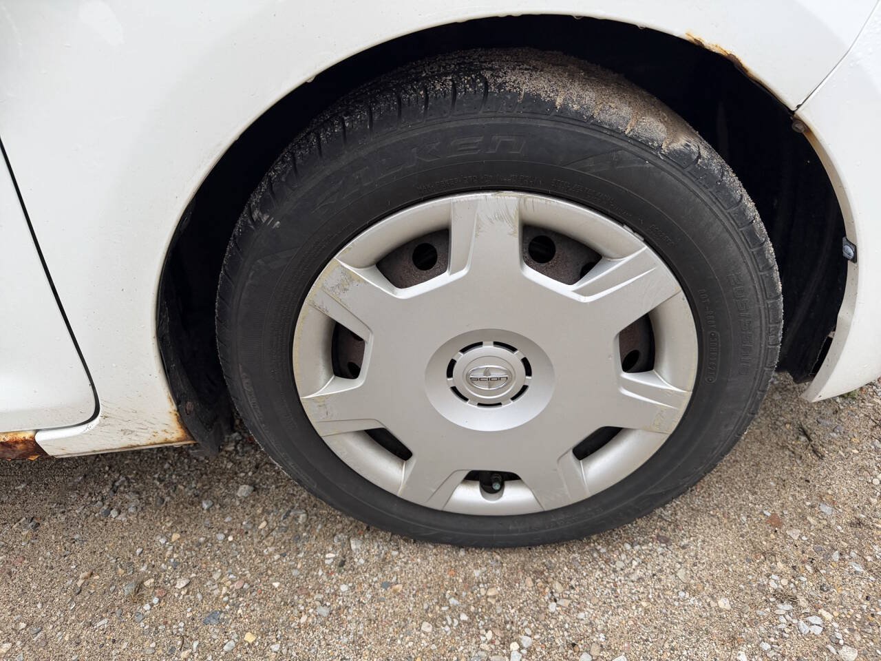 Used 2010 Scion xB FWD image 12