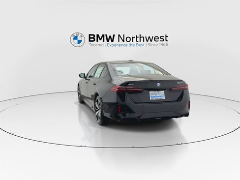 New 2026 BMW 550e xDrive AWD/4WD image 13