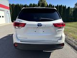 Used 2017 Toyota Highlander XLE image 4