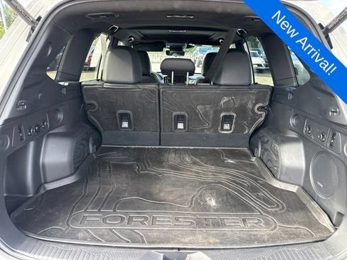 Used 2025 Subaru Forester Touring AWD/4WD image 9