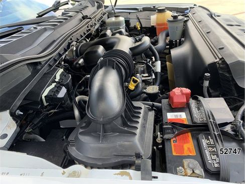 Used 2017 Ford F550 2WD Crew Cab Super Duty image 13