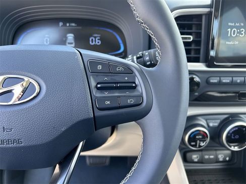 New 2025 Hyundai Venue Limited image 26