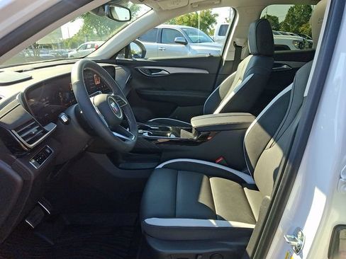 Used 2025 Buick Envision Sport Touring AWD/4WD image 13