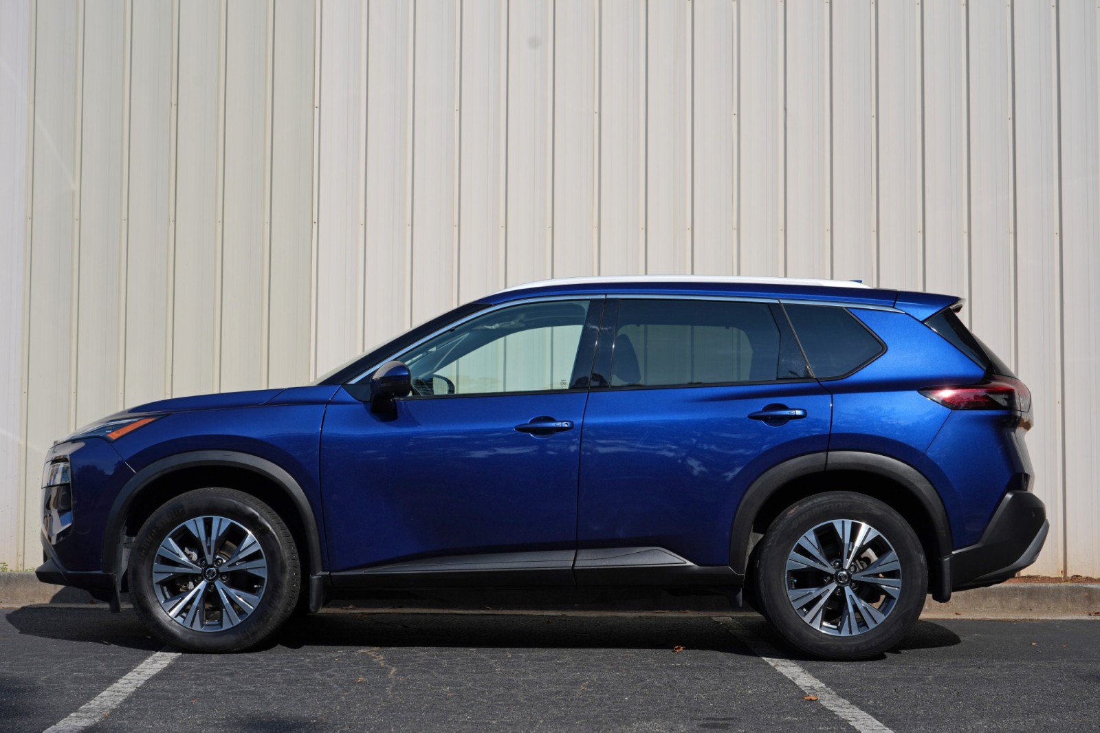 Used 2021 Nissan Rogue SV w/ Premium Package AWD/4WD image 7