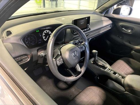 Used 2025 Honda HR-V Sport image 15