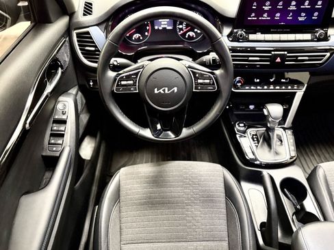 Used 2022 Kia Seltos Nightfall Edition AWD/4WD image 2