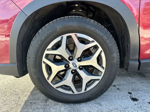 Used 2020 Subaru Forester Premium image 19