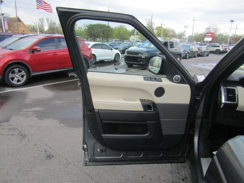 Used 2016 Land Rover Range Rover Sport HSE image 22