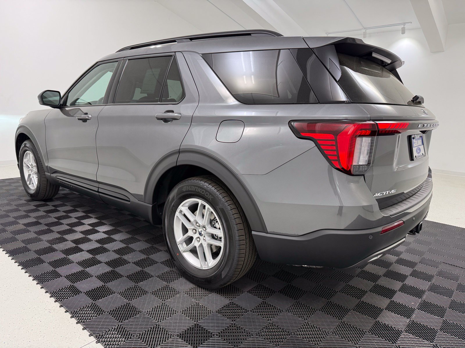 New 2026 Ford Explorer Active w/ Active Comfort Package RWD image 6