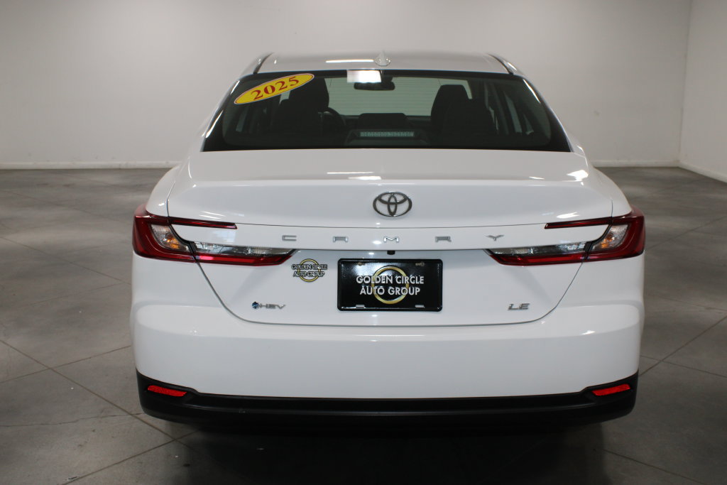 Used 2025 Toyota Camry LE FWD image 8