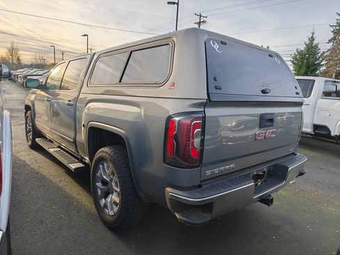 Used 2017 GMC Sierra 1500 SLT w/ SLT Premium Package image 2