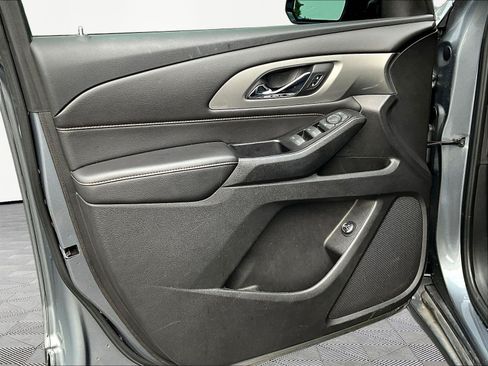 Used 2019 Chevrolet Traverse LT FWD image 20