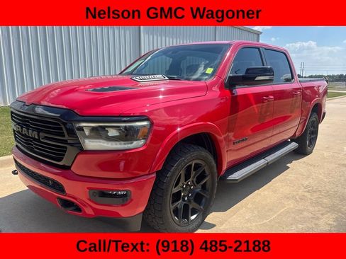 Used 2021 RAM 1500 Laramie AWD/4WD image 1