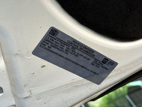 Used 2025 Chevrolet Silverado 2500 LT w/ Convenience Package image 37