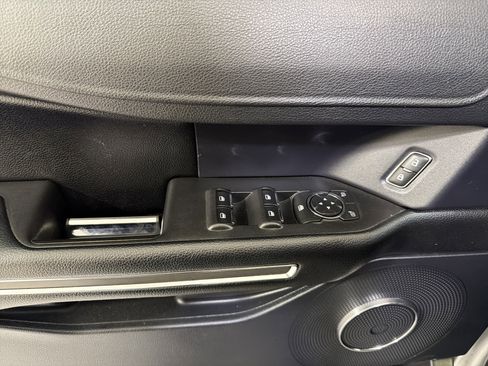 Used 2021 Ford Expedition XLT image 14