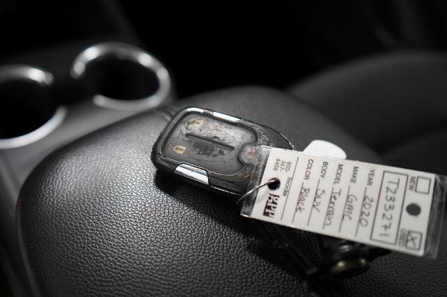 Used 2020 GMC Terrain SLE FWD image 19
