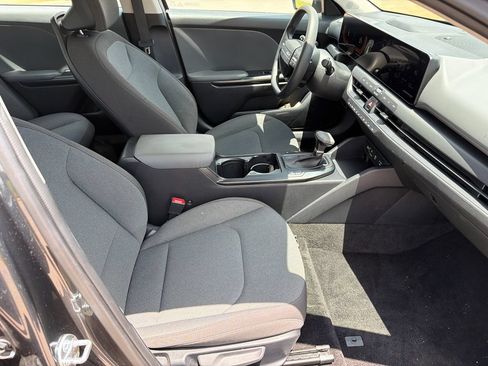Used 2025 Kia K4 FWD image 13