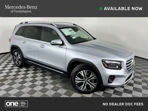 Used 2025 Mercedes-Benz GLB 250 image 1