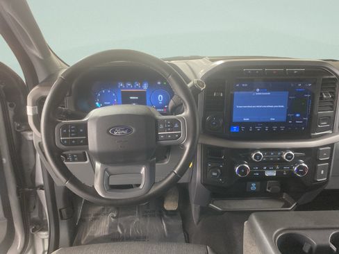 Used 2024 Ford F150 XLT AWD/4WD image 16