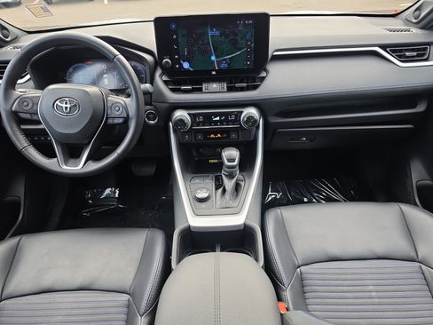 Used 2023 Toyota RAV4 XSE AWD/4WD image 13
