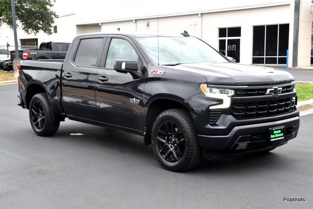 Used 2023 Chevrolet Silverado 1500 RST AWD/4WD image 3