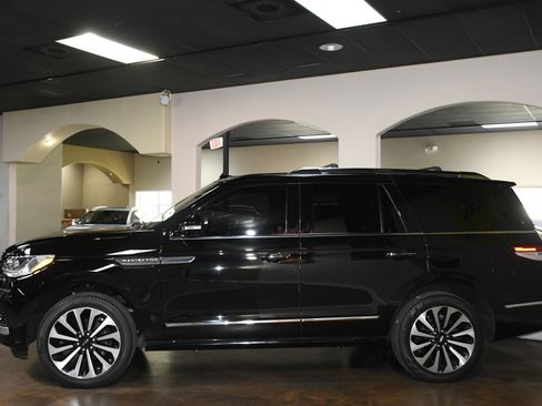 Used 2023 Lincoln Navigator Reserve image 51