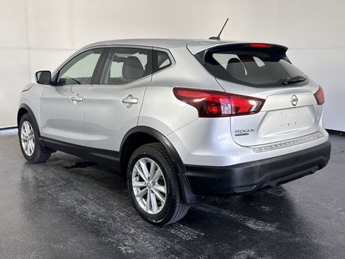Used 2017 Nissan Rogue Sport S w/ S Appearance Package image 8