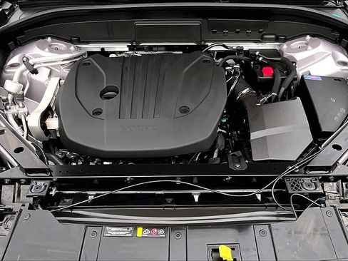 Used 2026 Volvo XC60 B5 Ultra w/ Climate Package image 13